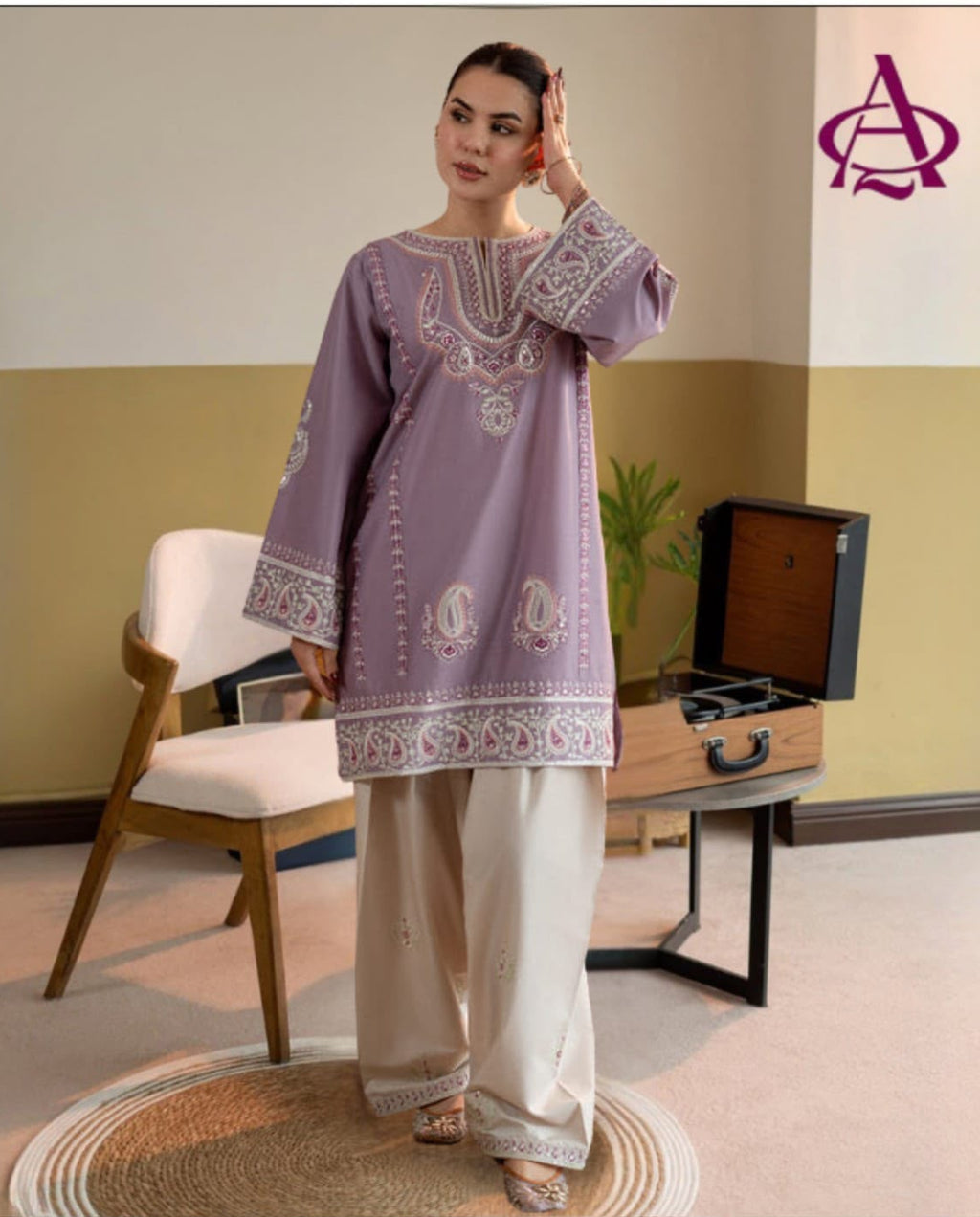 Laam Dhanak Winter Collection 2026 – Front & Sleeves Heavy Embroidered 2 Piece Suit