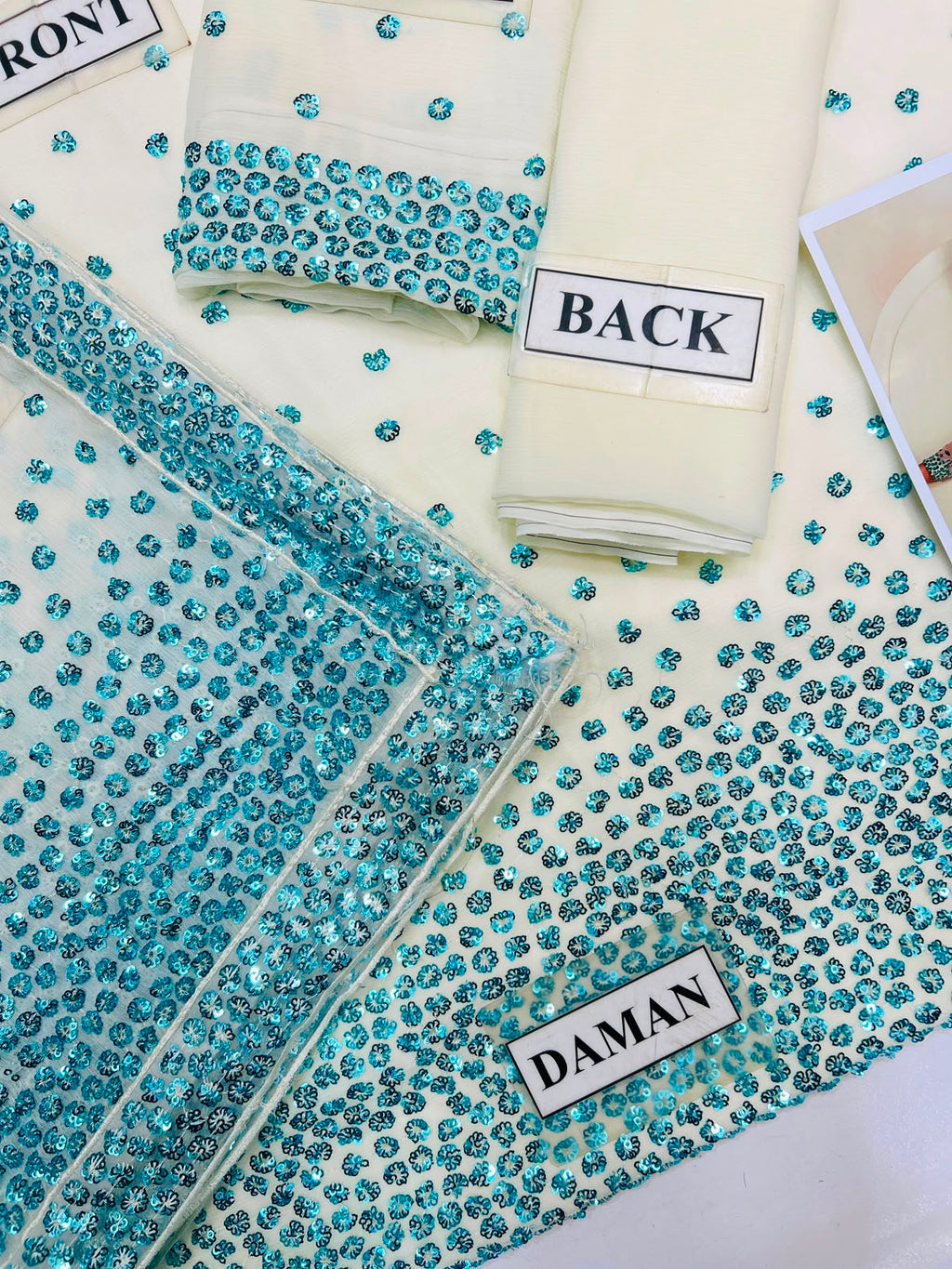 Jazmin EMBROIDERED 3PC UNSTITCH