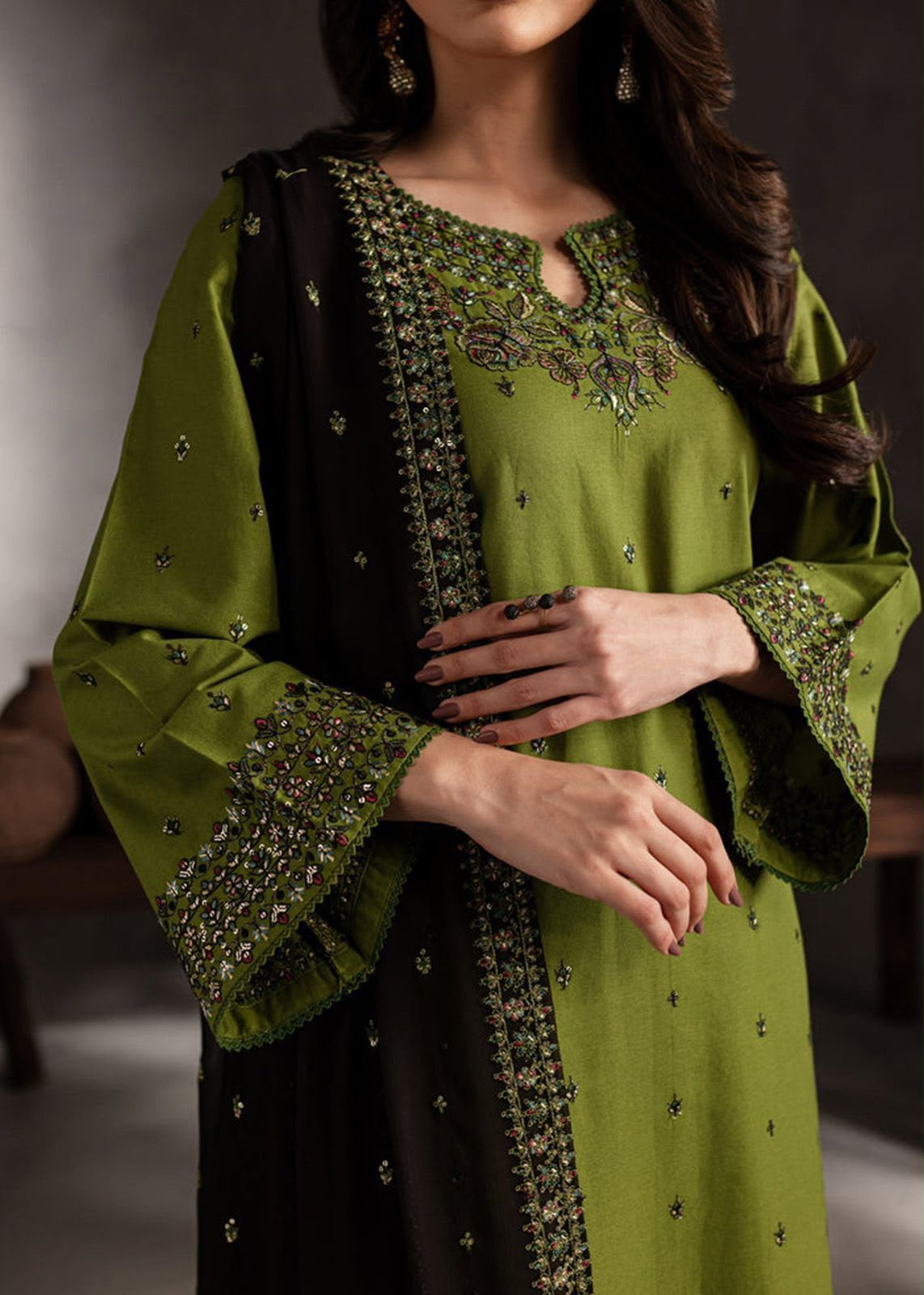 ELEGANT 2653 Best Quality lawn 90/70