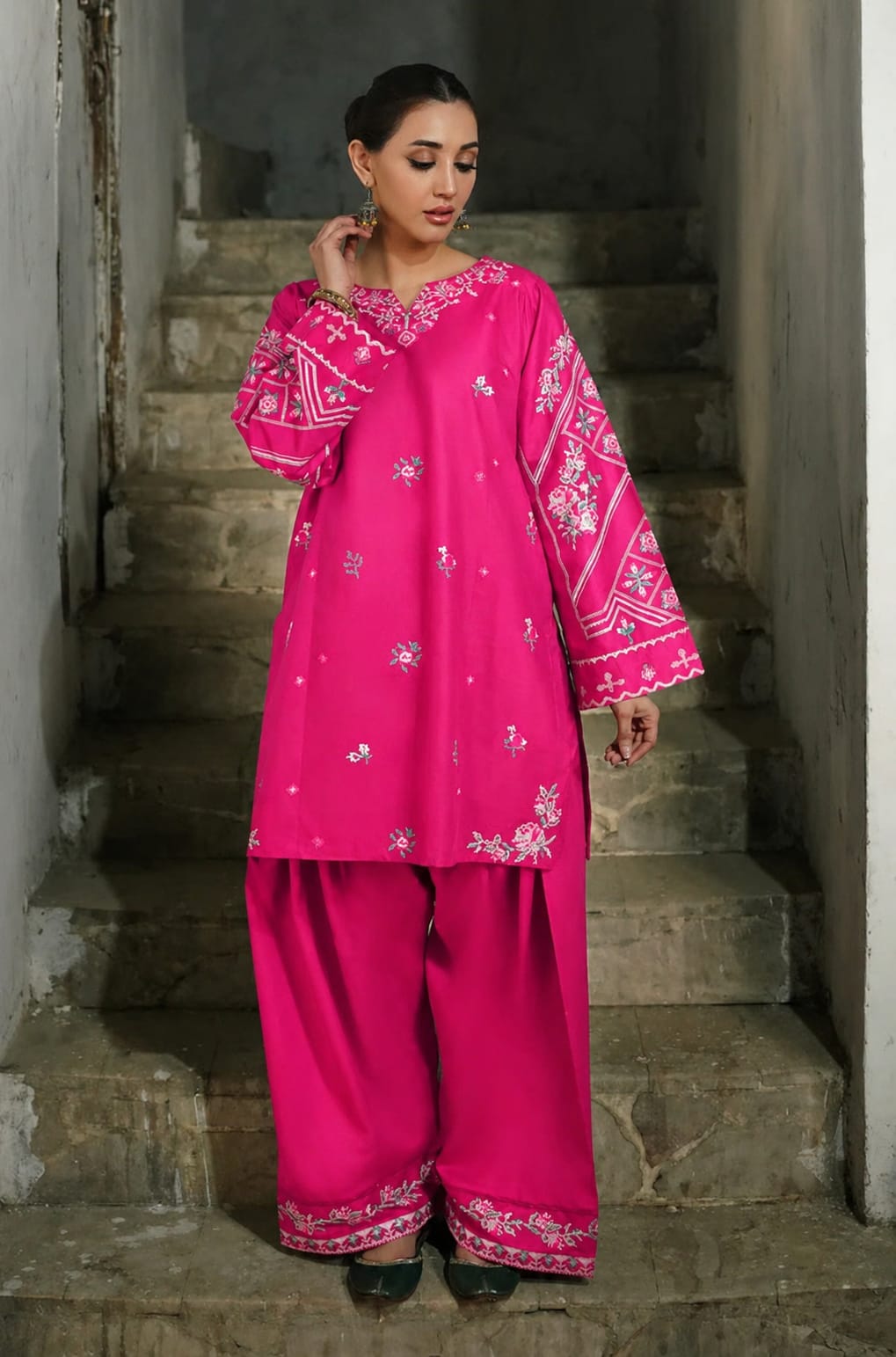LAWN EMBROIDERED 2PC UNSTITCH S34