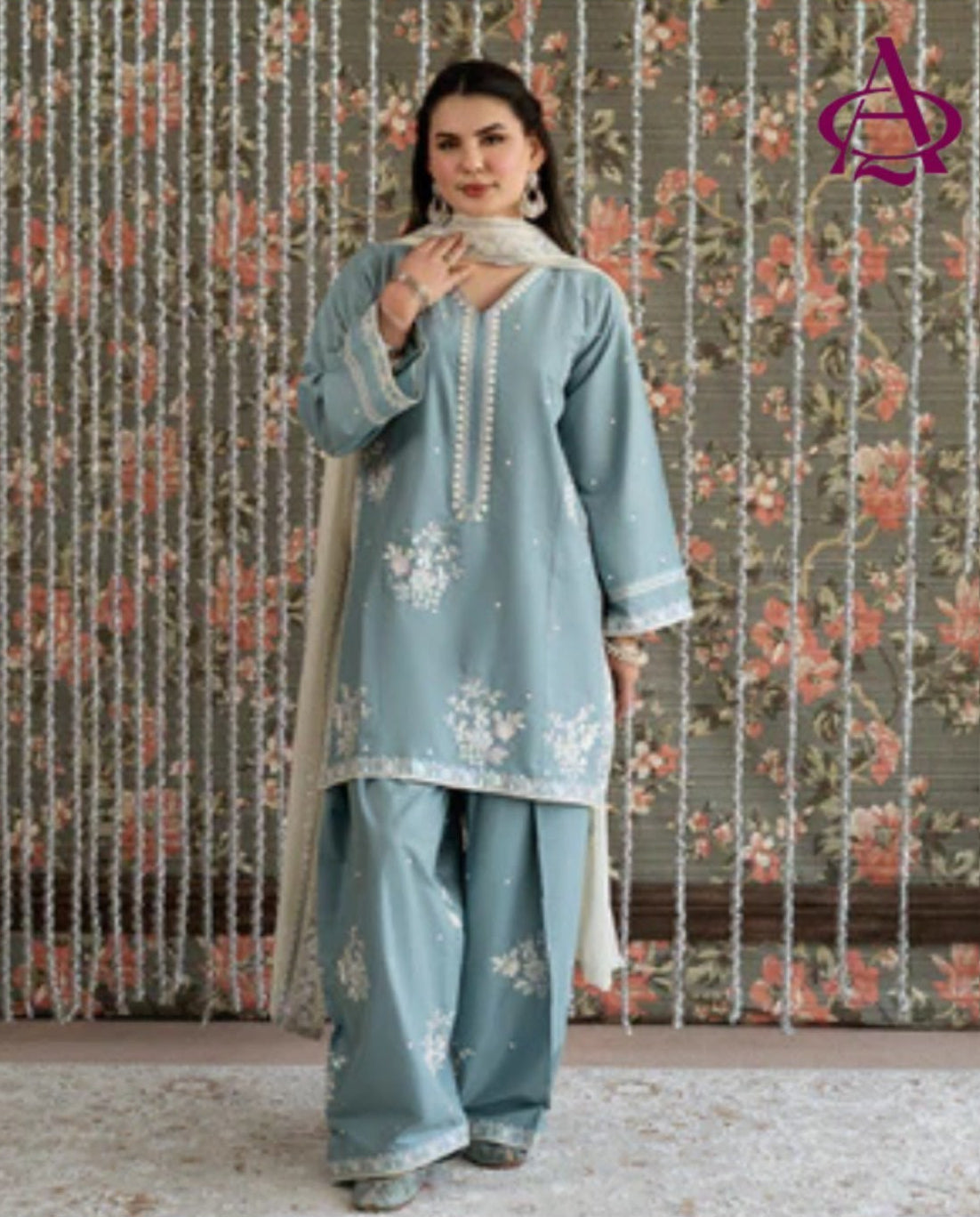 Laam Dhanak Winter Collection 2026 – Front & Sleeves Heavy Embroidered 2 Piece Suit