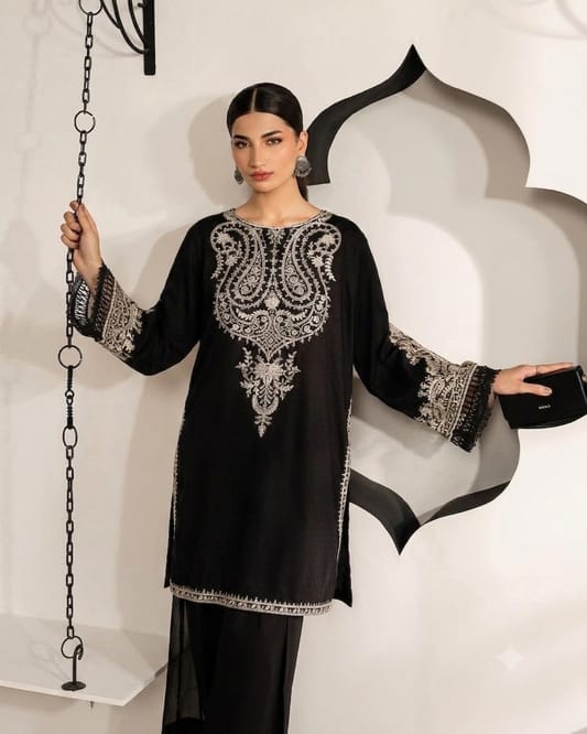 LAWN EMBROIDERED 2PC UNSTITCH S3